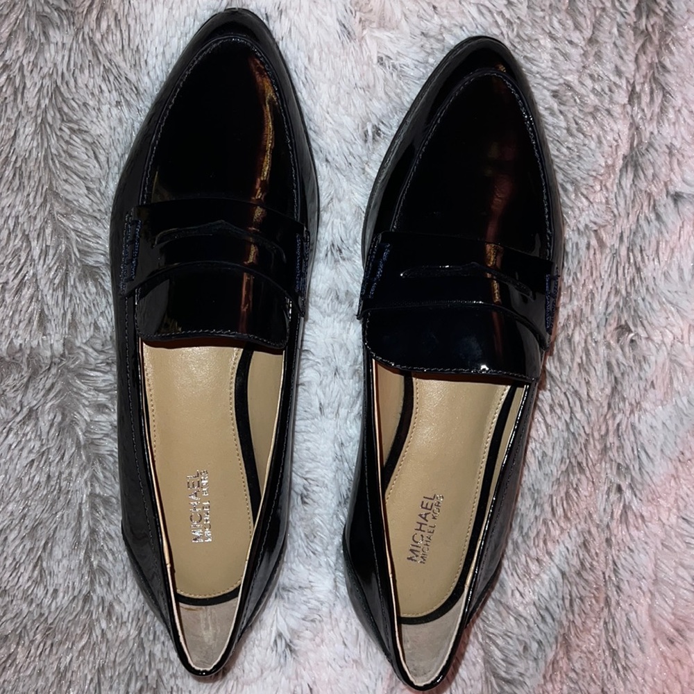 Michael kors patten leather loafers black with silver accents size 8 new no box